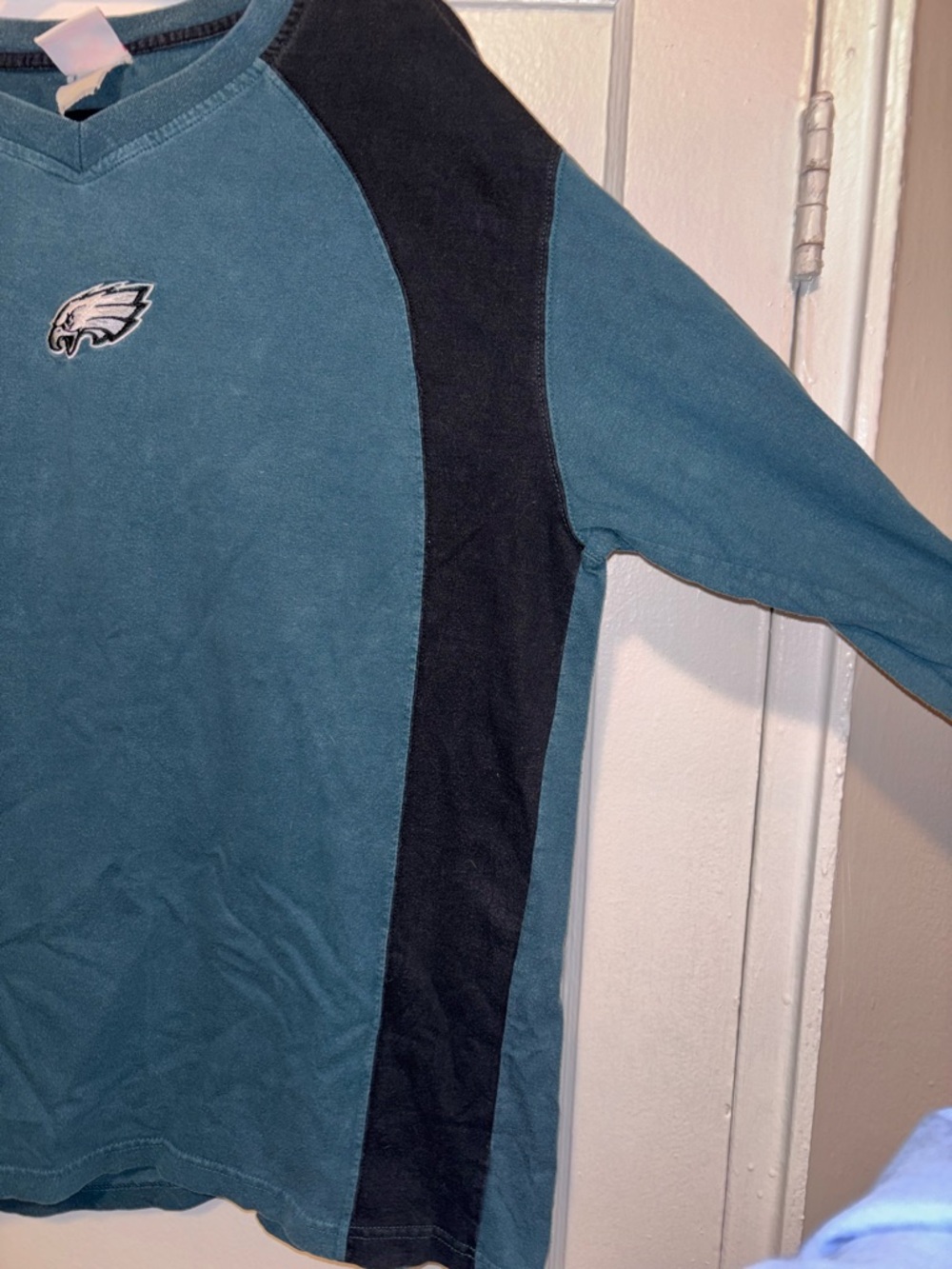 Vintage Y2K NFL Philadelphia Eagles V Neck Shirt Retro Embroidered Logo XL/XXL - Picture 5 of 8